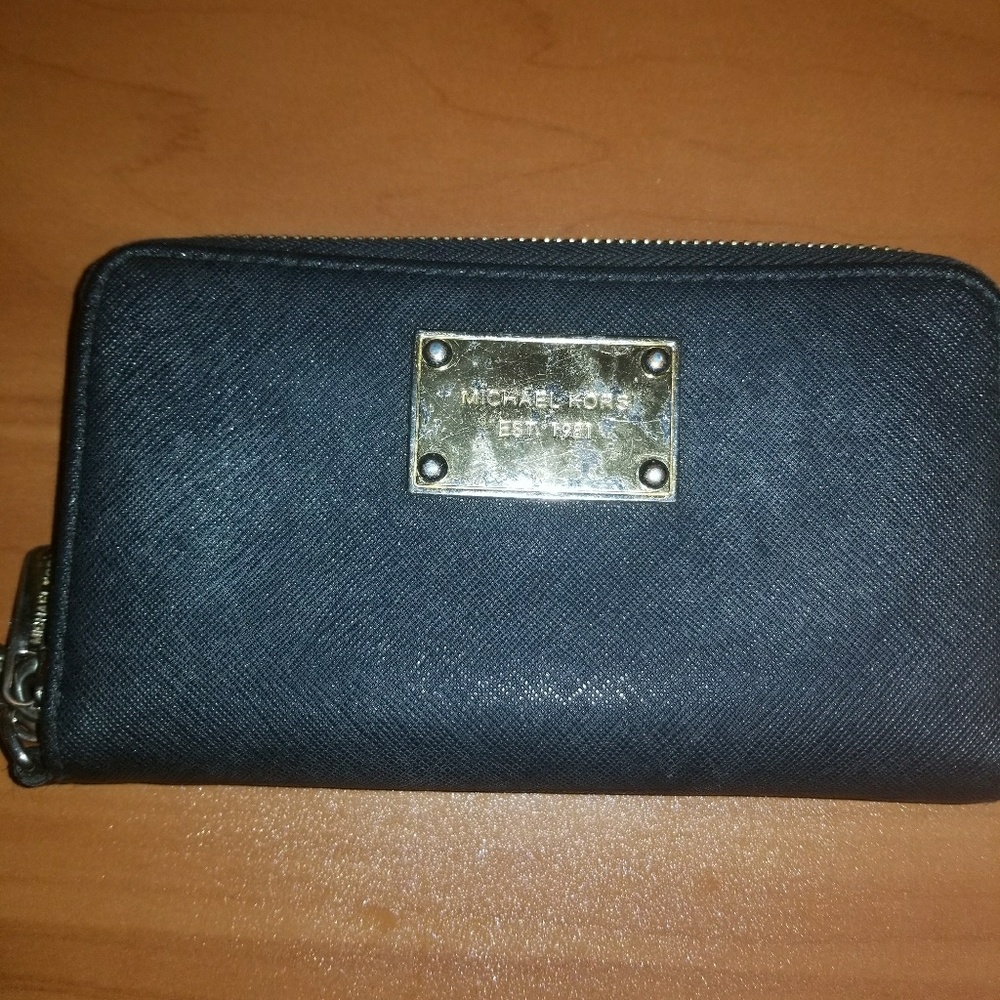 Real Michael kors wallet